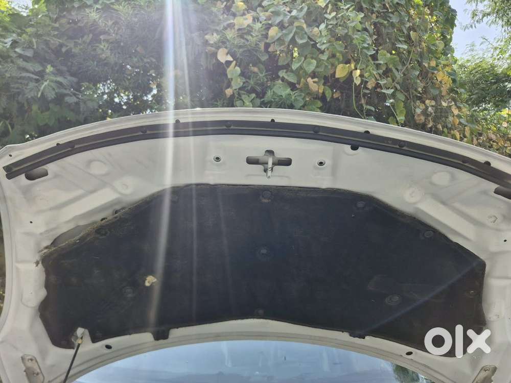 Maruti Suzuki Swift Dzire Vxi(o) Mt, 2017, Cng & Hybrids