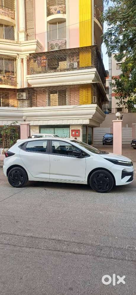 Tata Altroz Creative S, 2025, Cng & Hybrids