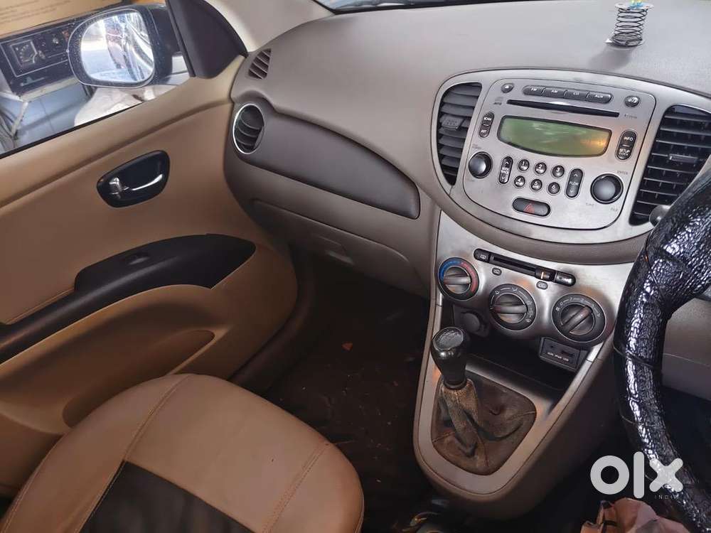 Hyundai I10 2011 Petrol 56800 Km Driven