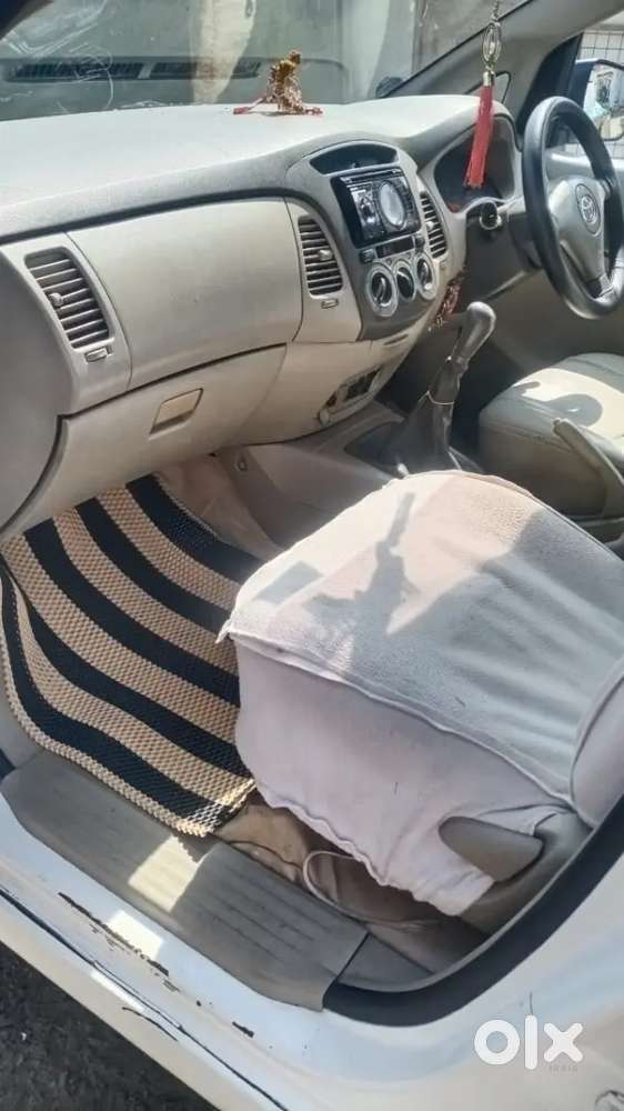 Innova 2010 Model For Sale