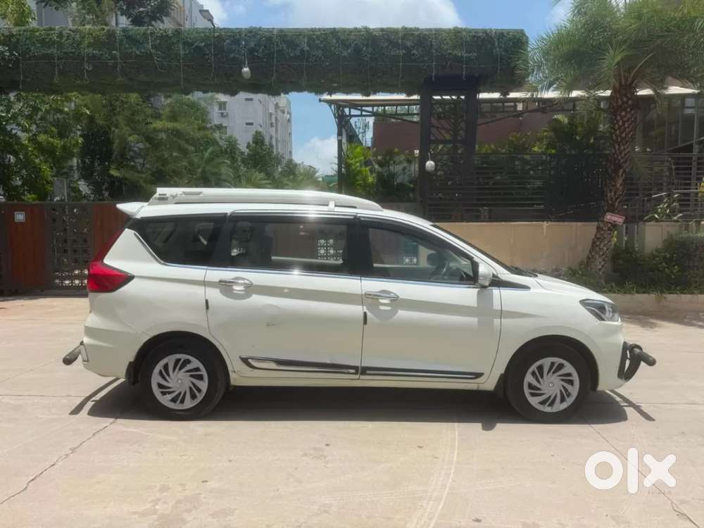 Maruti Suzuki Ertiga 1.5 Vxi, 2022, Petrol