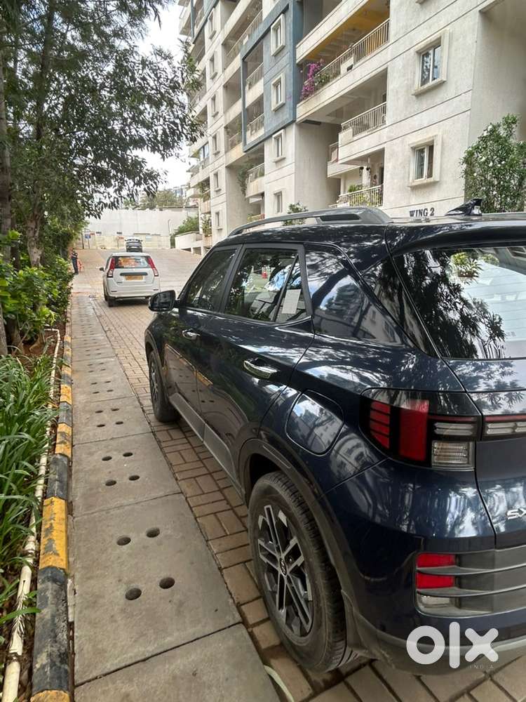 Hyundai Venue Petrol 2023