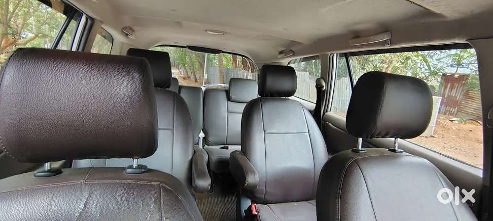 Toyota Innova 2.5 V 2015 Top-end