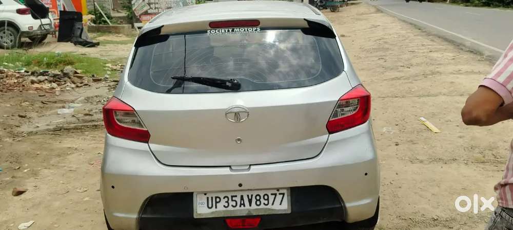 Arjent Car Leni H