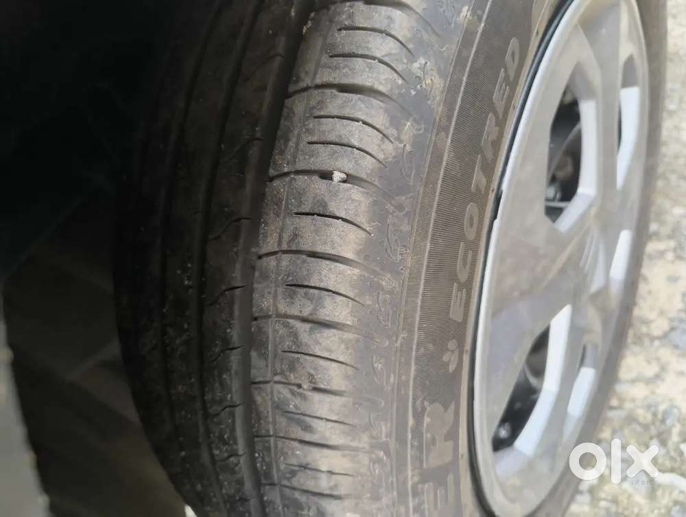 2024 Maruti Suzuki Brezza Lxi Petrol Manual  3955 Km  Single Owner