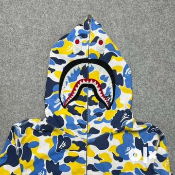 Bape store hoodie size L