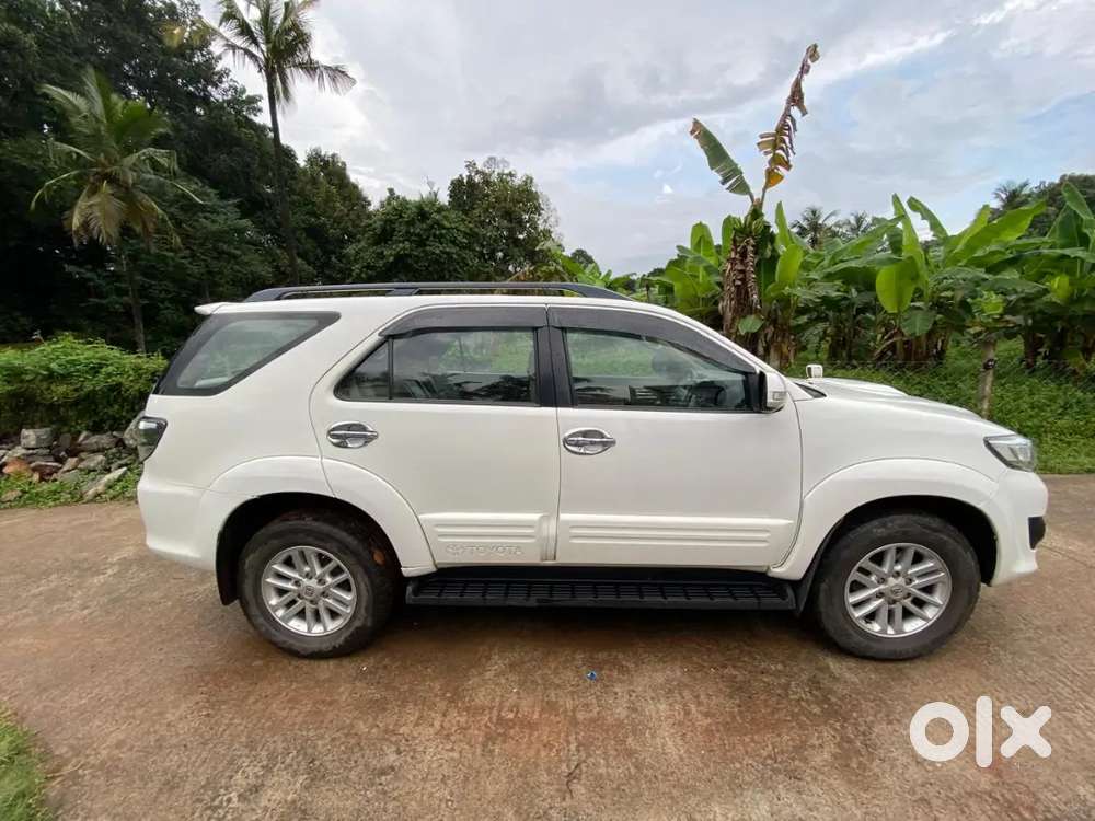 Toyota Fortuner 2012 4x2 Automatic