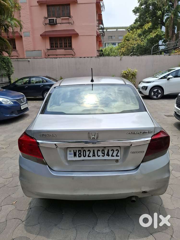 Honda Amaze (2013) Diesel 1.5 Ex Mt - Alabaster Silver (metallic)