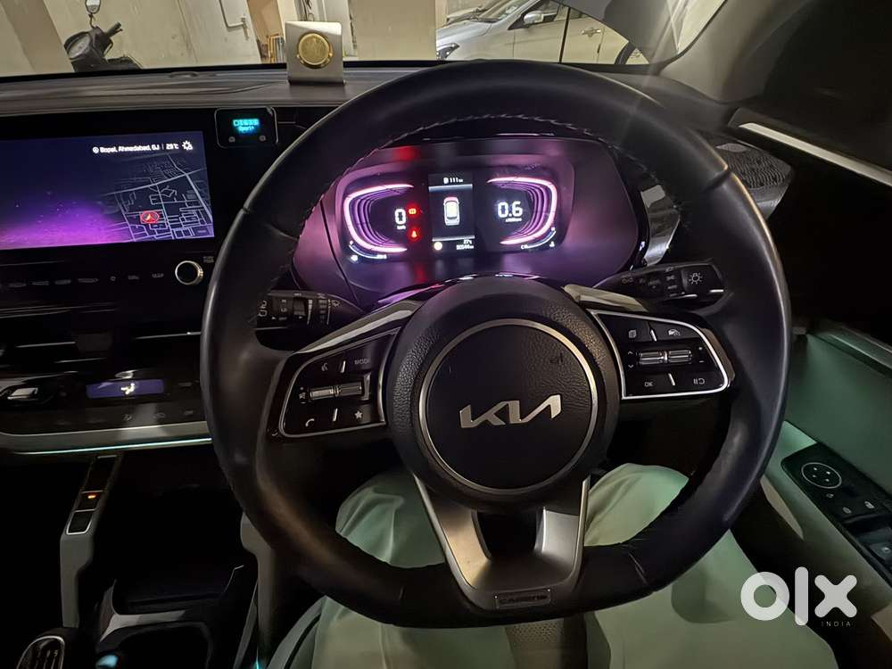 Kia Carens 1.4 Luxury 7 Str, 2022, Petrol