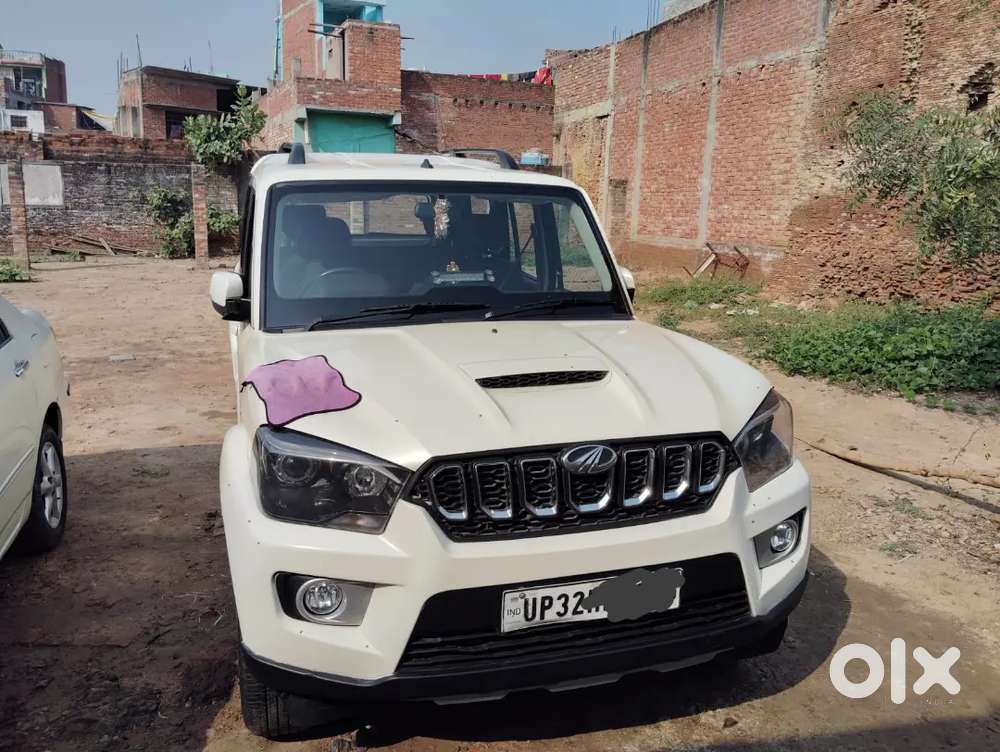 Mahindra Scorpio 2021 Petrol 102500 Km Driven