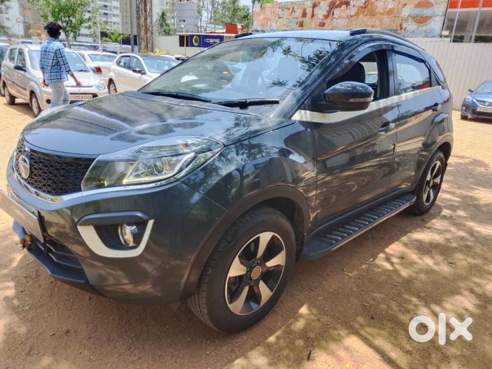 Tata Nexon 1.2 Revotron Xza Plus, 2018, Petrol