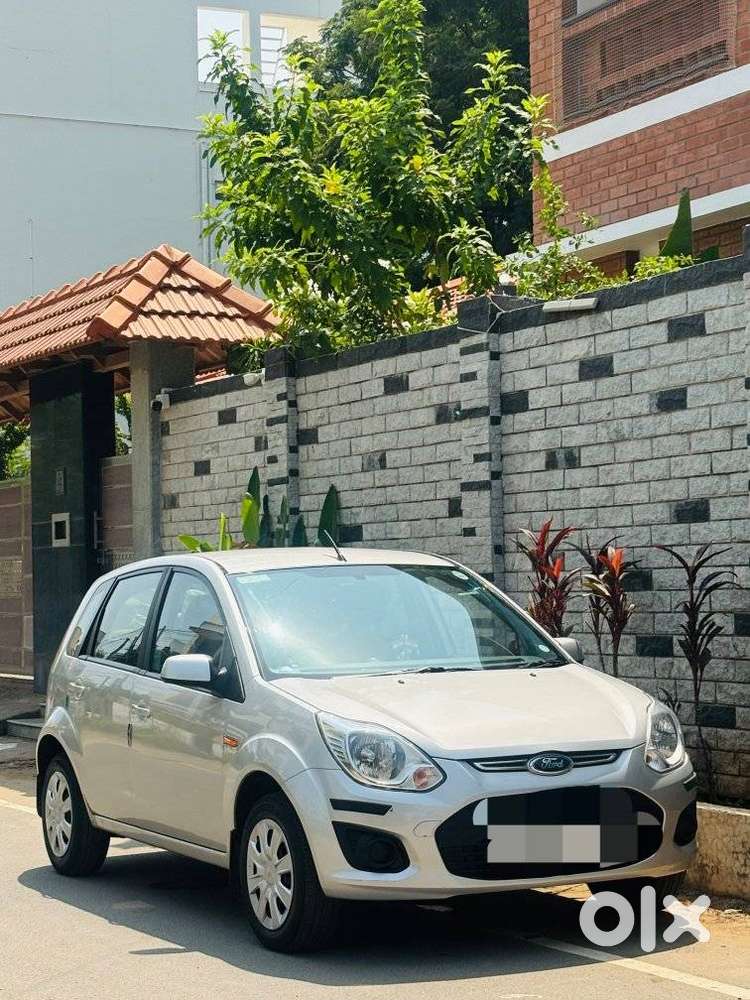 Ford Figo Petrol Zxi, 2013, Petrol