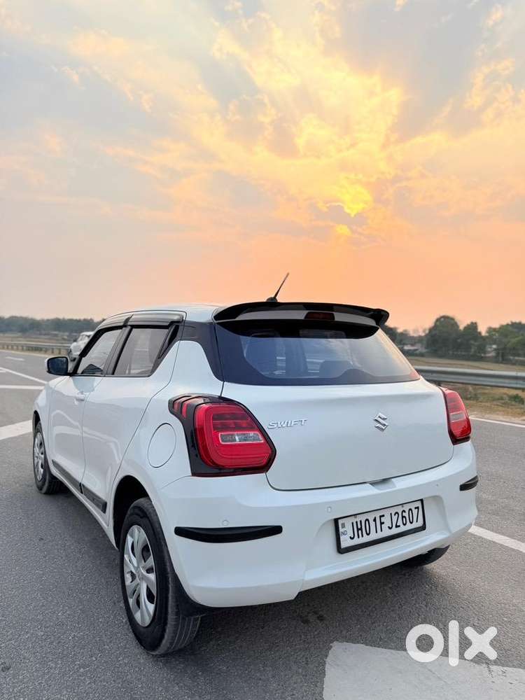 Maruti Suzuki Swift 2023 Petrol Well Maintained