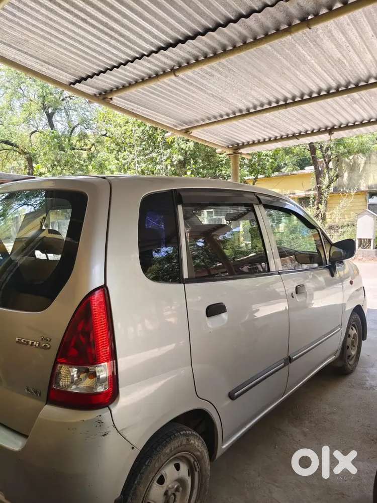 Maruti Suzuki Zen Estilo 2010