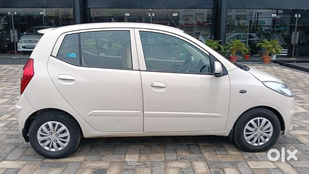 Hyundai I10 Sportz, 2013, Petrol