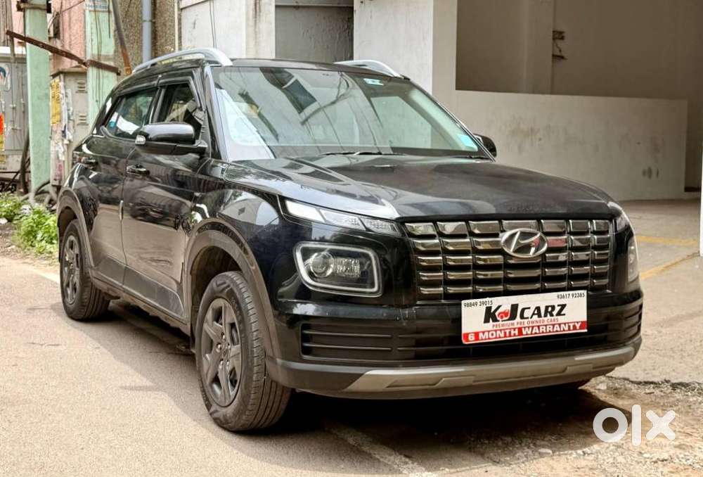 Hyundai Venue 1.2 S (o), 2024, Petrol