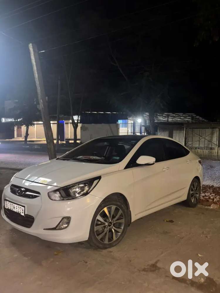 Hyundai Verna 2015