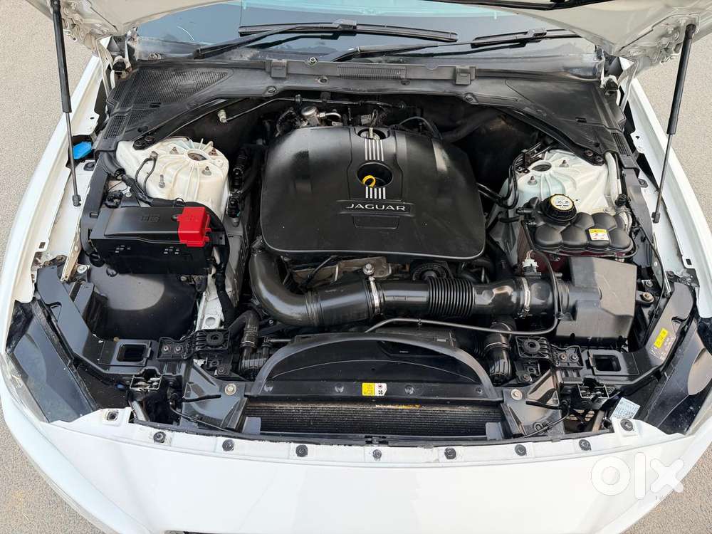 Jaguar Xe Prestige, 2018, Petrol