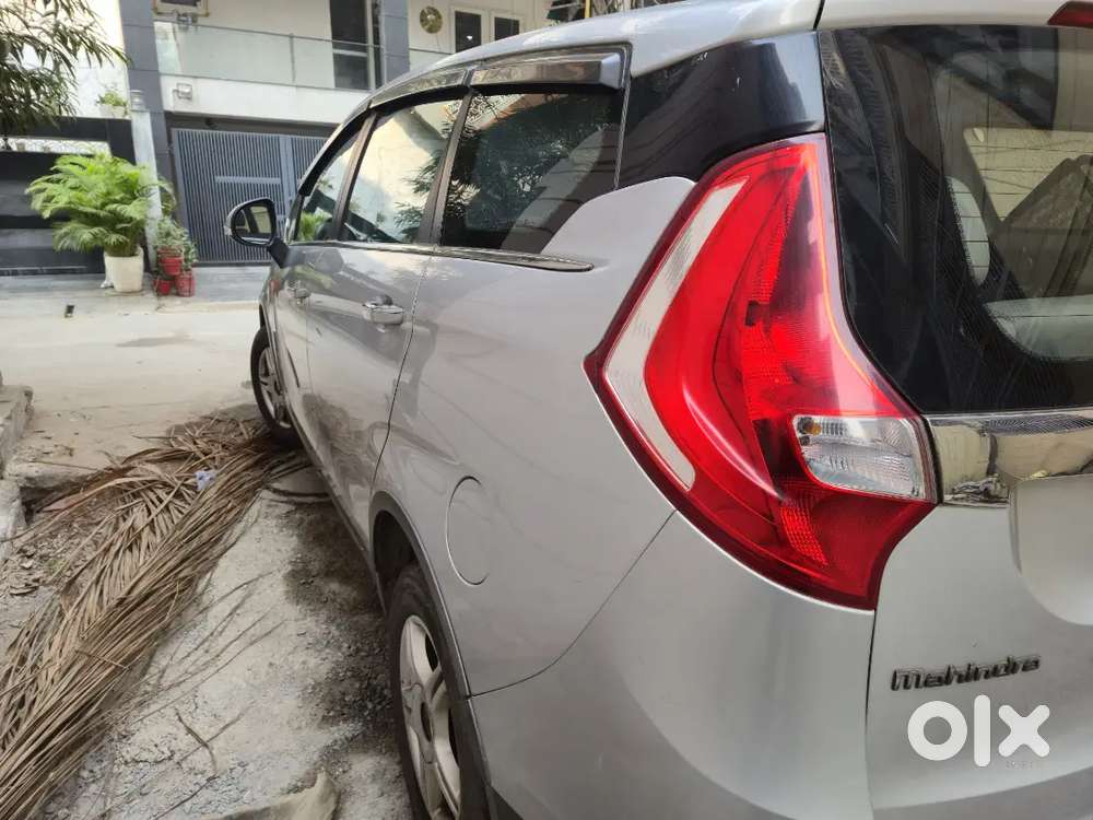 Mahindra Marazzo Diesel 2018