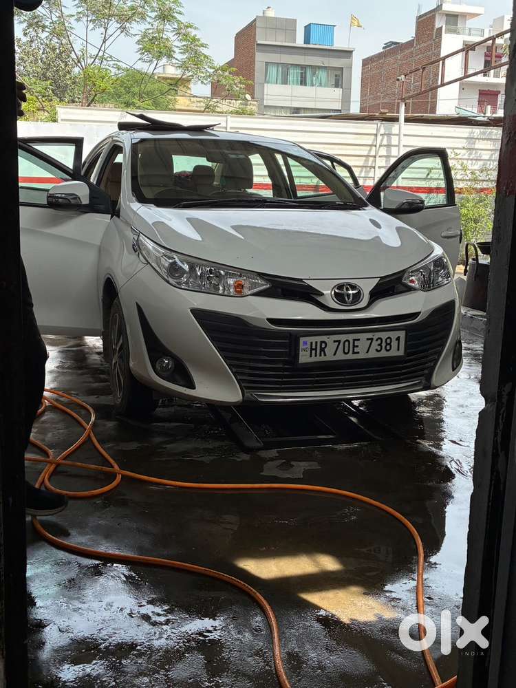 Toyota Yaris Petrol Manual 2021