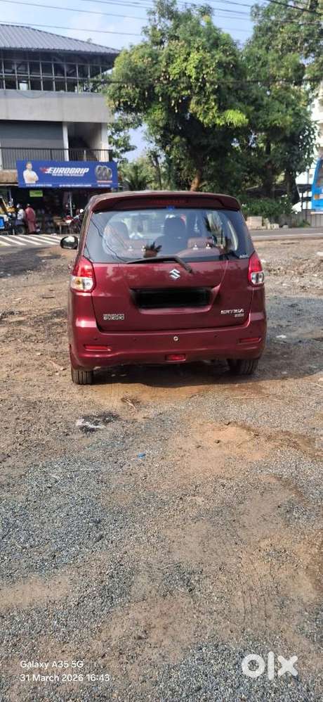 Maruti Suzuki Ertiga Shvs Zdi Plus, 2013, Diesel