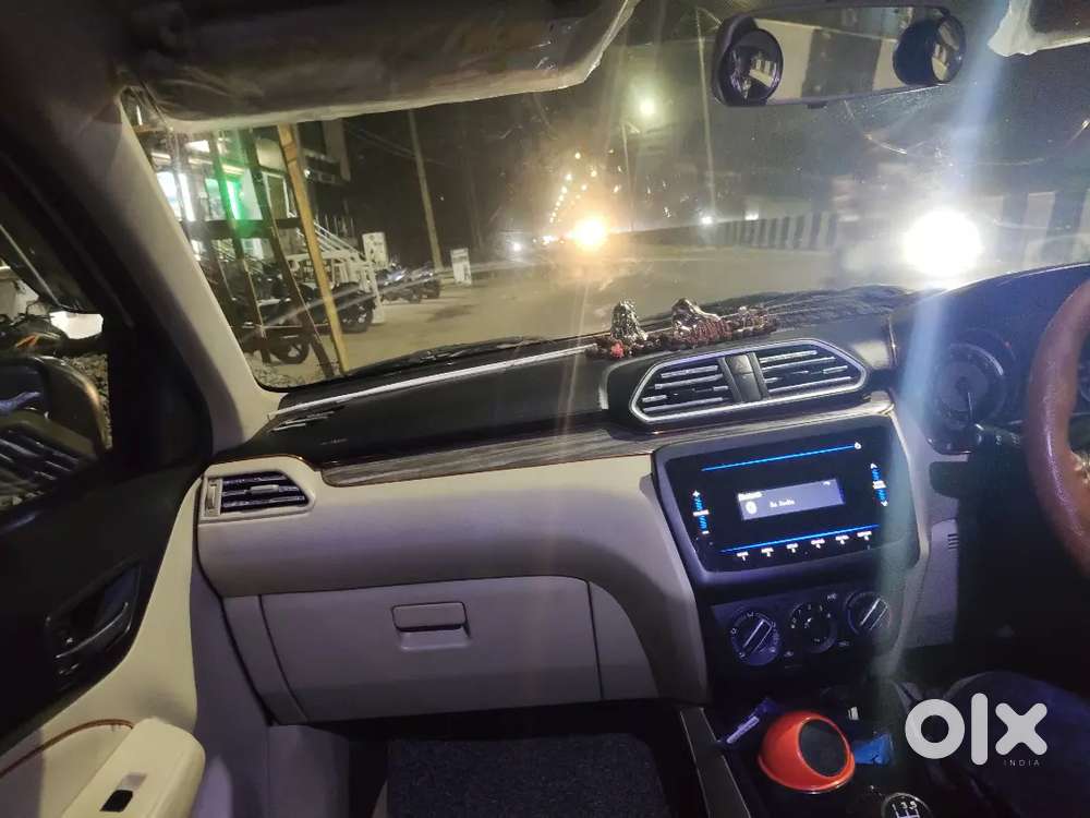 Maruti Suzuki Dzire 2022 Petrol All Service Done At Company.
