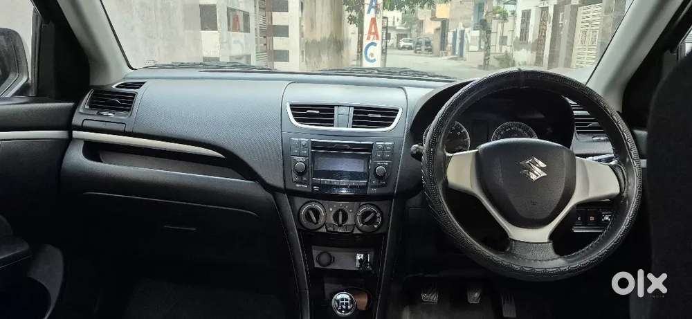 Cng Maruti Suzuki Swift Vxi 2015. Mileage Of 28-30 Km