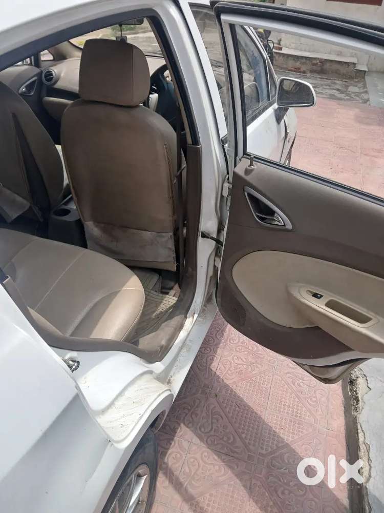 Chevrolet Sail U-va 2013 Diesel 128000 Km Driven, New Tyres