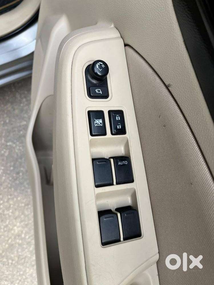 Maruti Suzuki Dzire 1.2 Vxi, 2022, Petrol