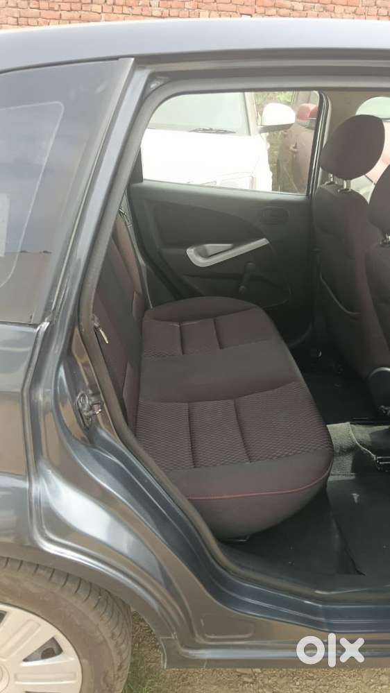 Ford Figo Petrol Zxi, 2011, Petrol