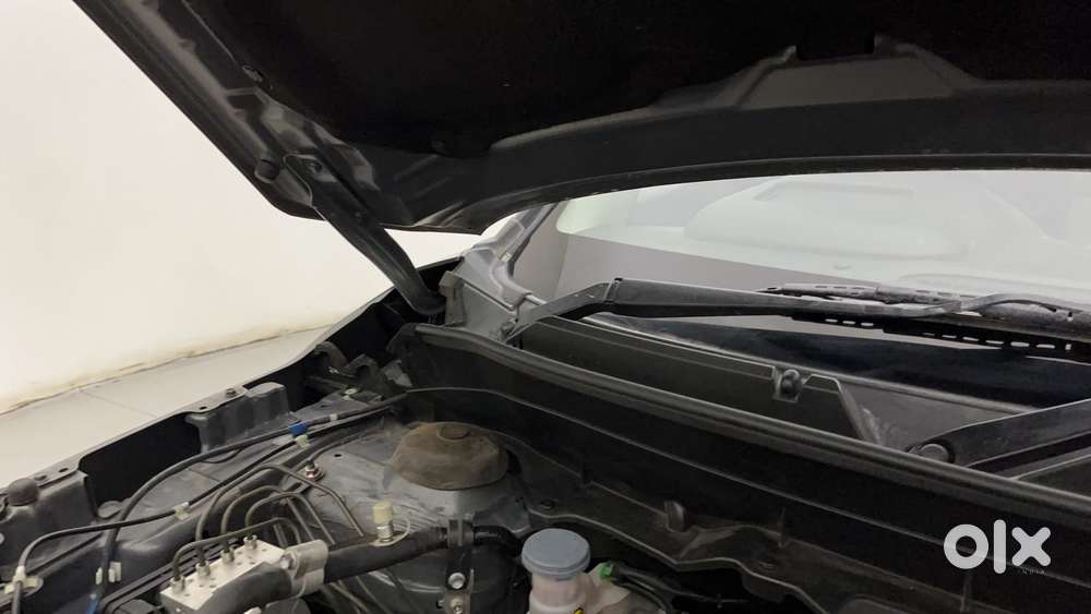 Maruti Suzuki Brezza 1.5 Zxi At Smart Hybrid Dual Tone, 2023, Petrol