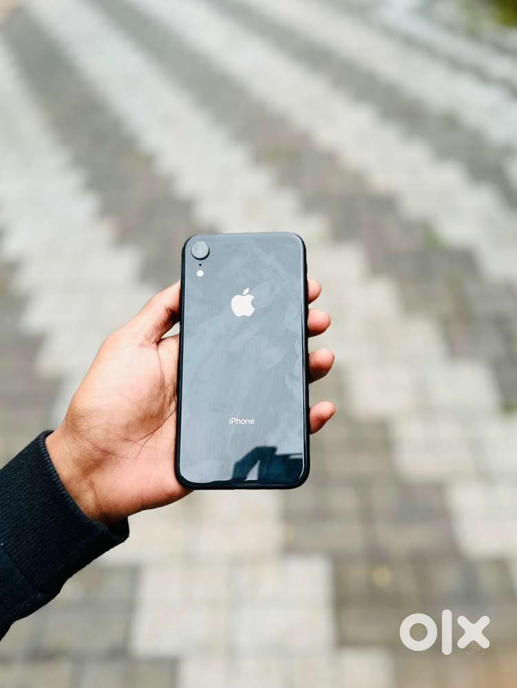 I phone Xr 64gb