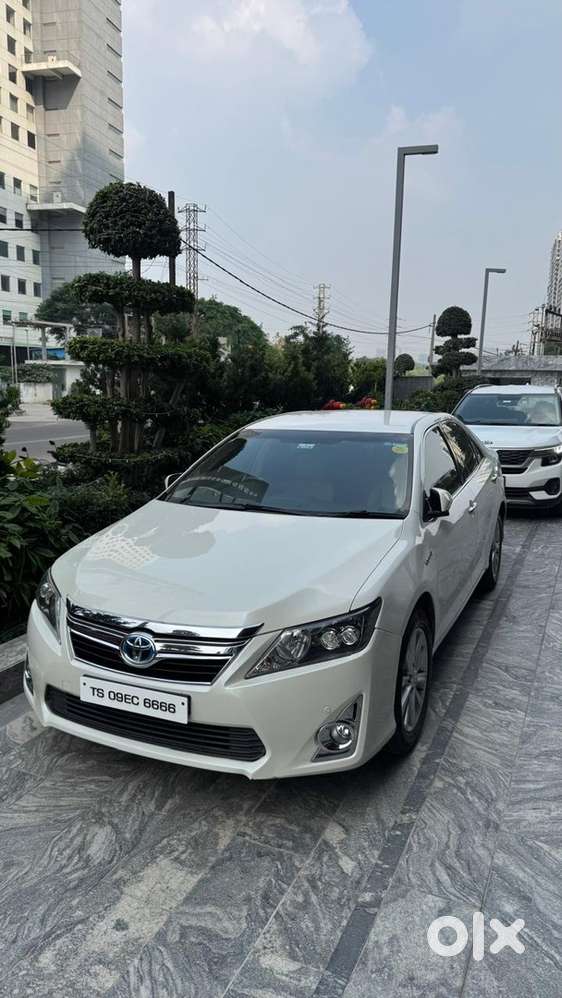 Toyota Camry 2015 Year Hybrid
