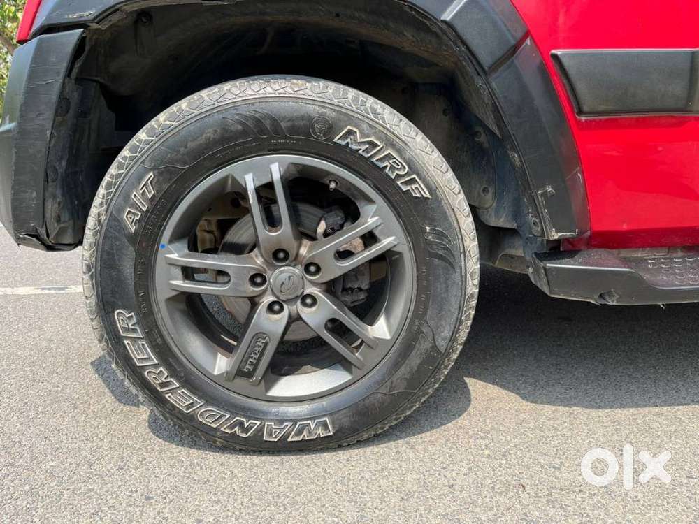 Mahindra Thar Lx 4-str Convertible At, 2022, Petrol