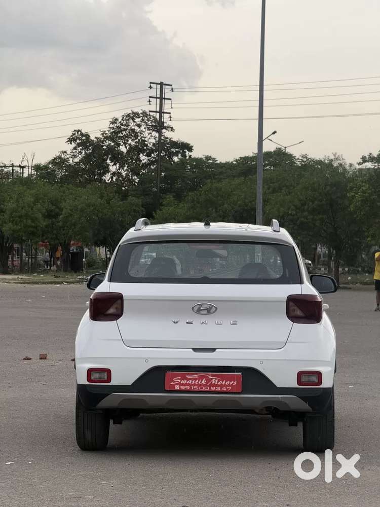 Hyundai Venue S 1.2 Petrol, 2021, Petrol