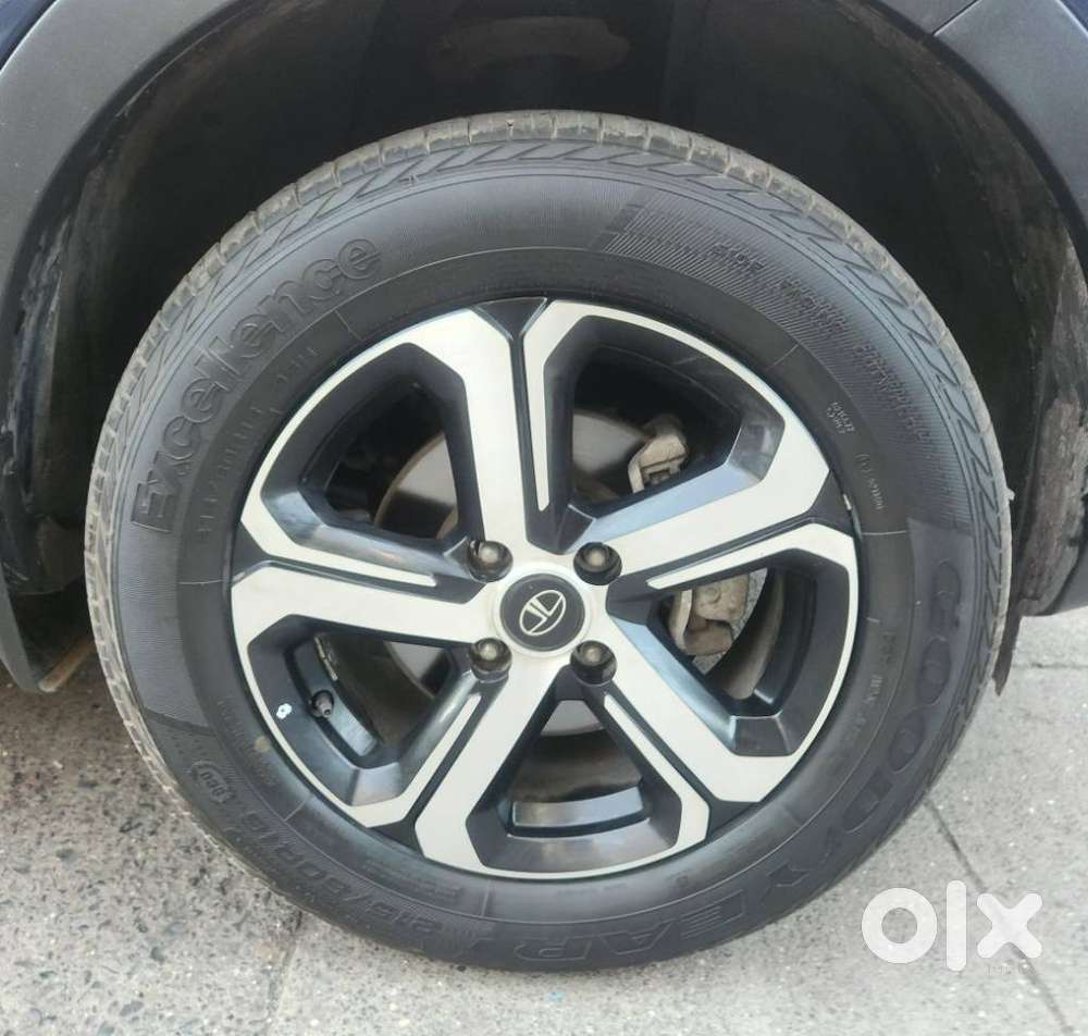 Tata Nexon 1.2 Revotron Xza Plus (o) Amt, 2022, Petrol