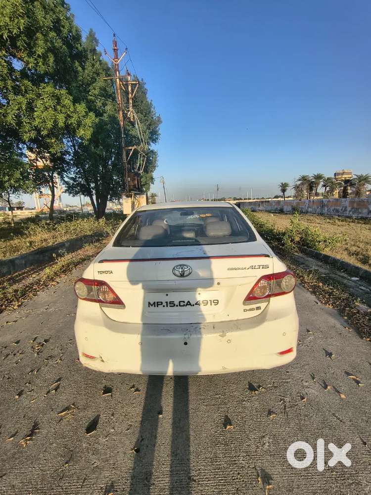 Toyota Corolla Altis 2012
