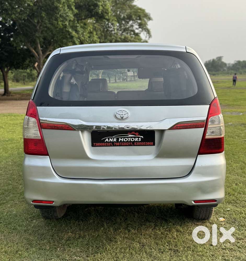 Toyota Innova 2.5 G (diesel) 8 Seater, 2015, Diesel