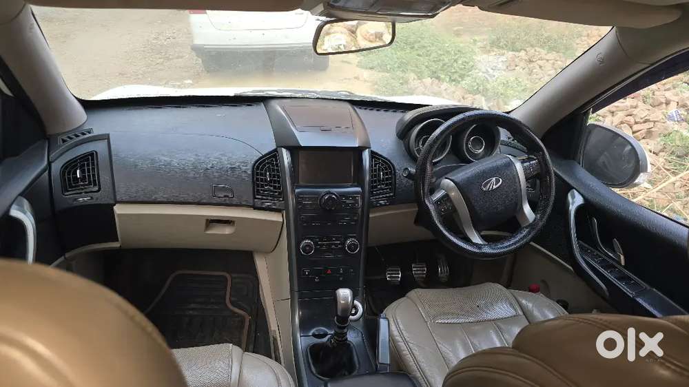 Mahindra Xuv500 2017 Diesel 72800 Km Driven