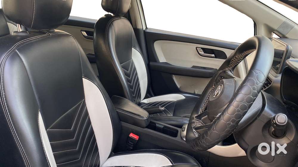 Tata Altroz Xz, 2022, Petrol