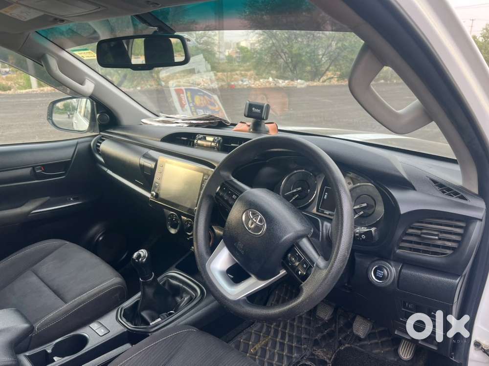 Toyota Hilux 2024 Diesel Well Maintained