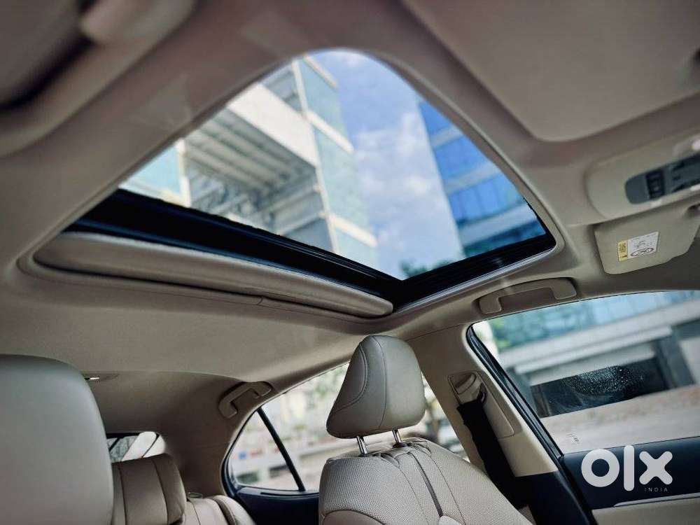 Toyota Camry Hybrid, 2024, Petrol