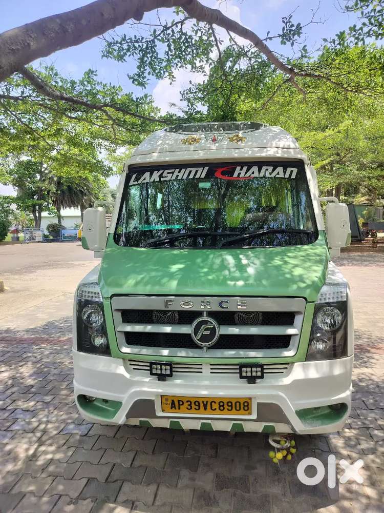 TEMPO TRAVELLER 17 SEATER