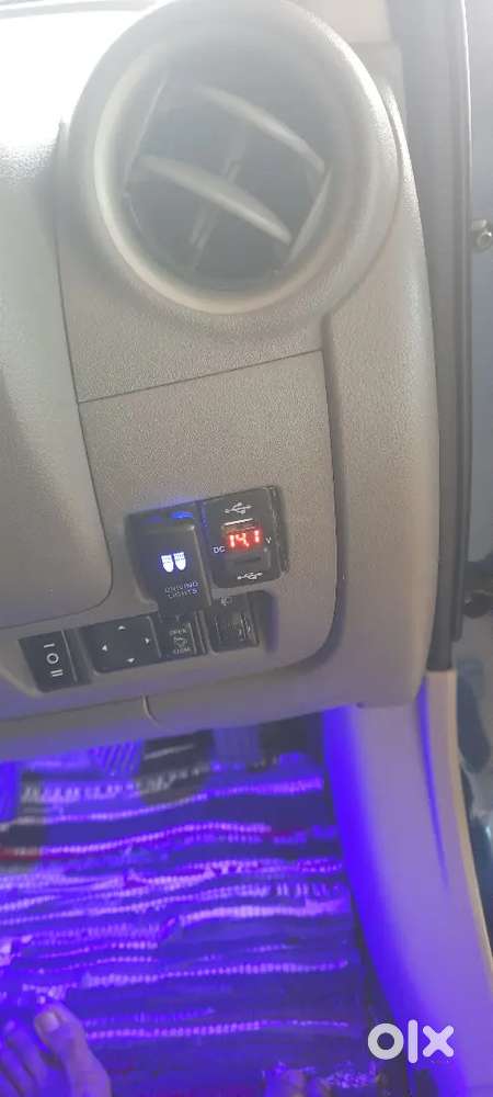 Nissan Sunny Xv Premium Diesel In Mint Condition With All Accessories