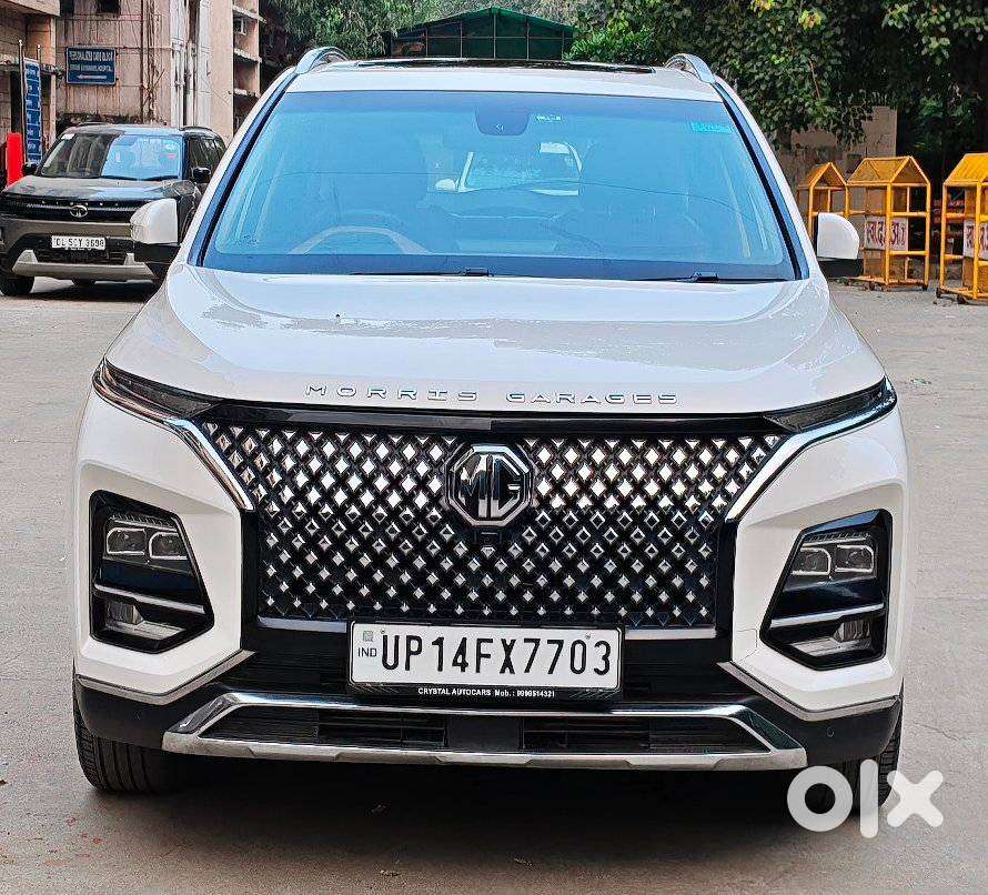 Mg Hector Plus Sharp Pro 1.5 Turbo Petrol 6 Str Dual Tone, 2024, Pet..