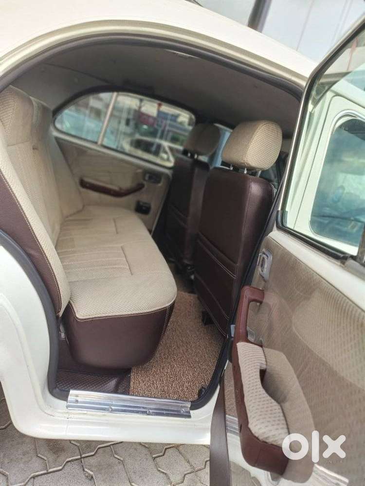 Ambassador Classic Dsz Ac, 2003, Diesel