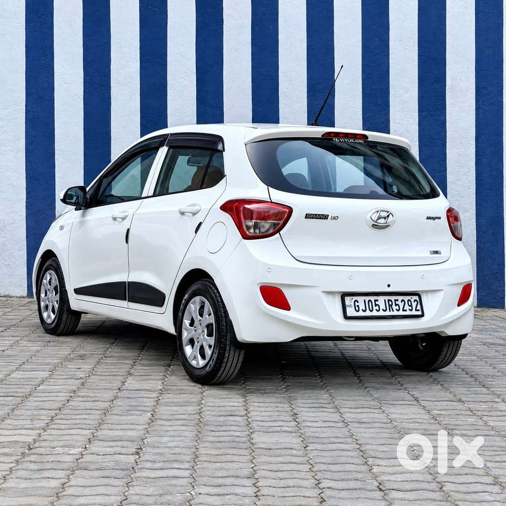 Hyundai Grand I10 Sportz, 2016, Petrol