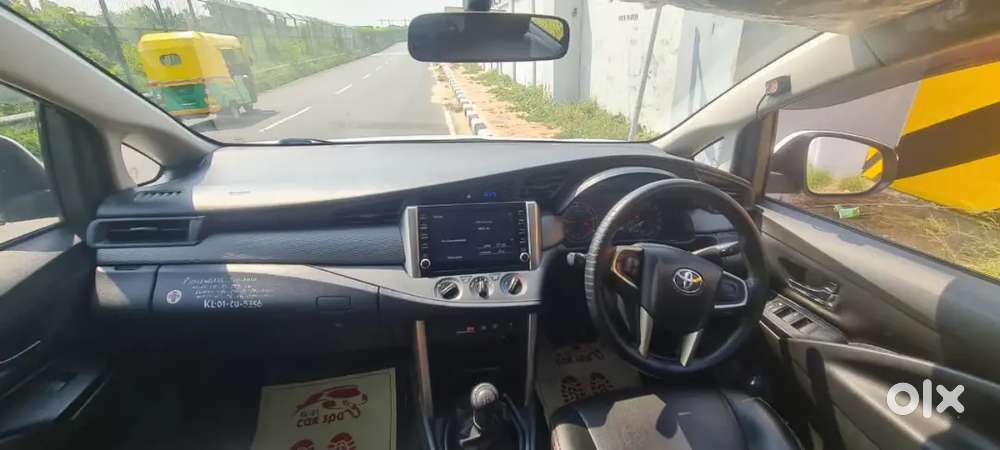 Toyota Innova Crysta 2022 Diesel 117000 Km Driven