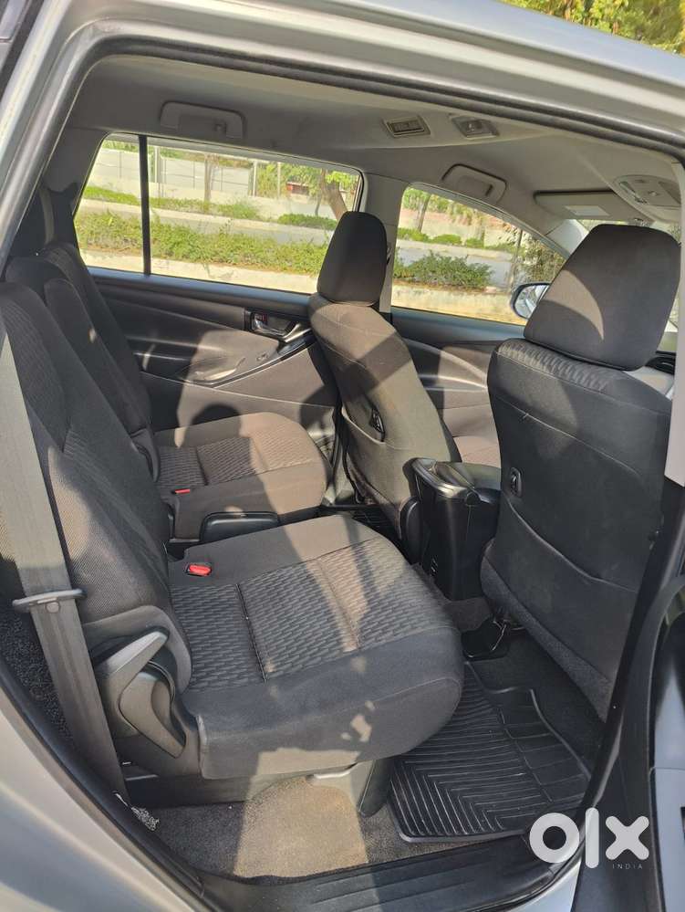 Toyota Innova Crysta 2.4 G Mt, 2017, Diesel
