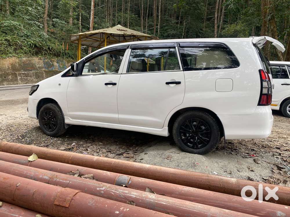 Toyota Innova 2012-2013 2.5 E Diesel Ms 7-seater, 2012, Diesel